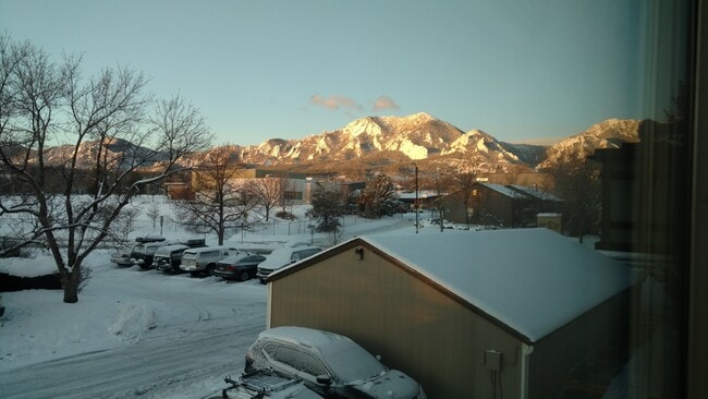 Balcony view winter - 614 Tantra Dr