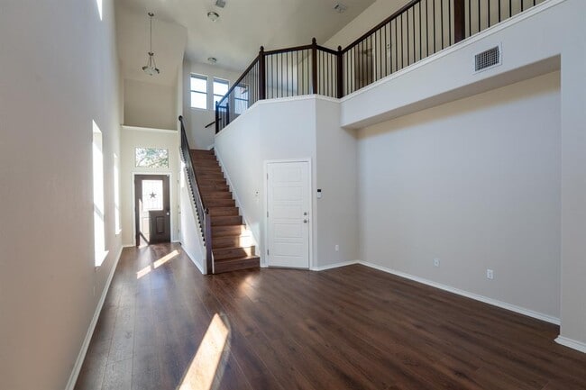 Photo - 10125 Milla Cir