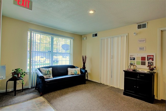 Photo - Jefferson Place East