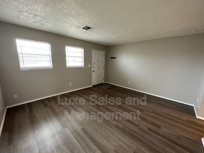 Photo - 14843 Tye Brumley St