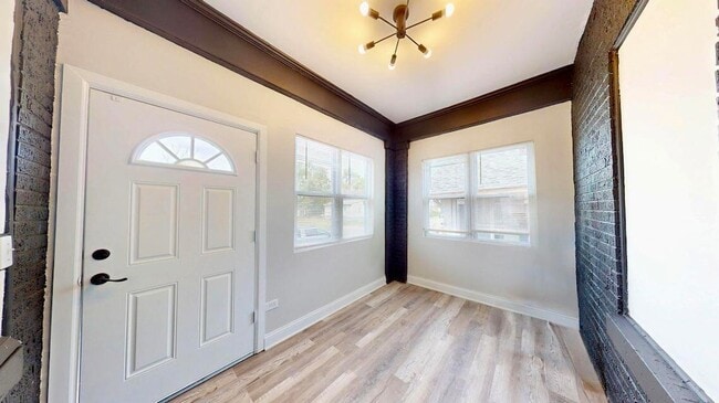 Photo - 1379 Roosevelt Pl