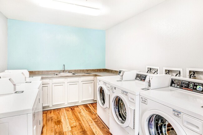 Riverwalk Apartments