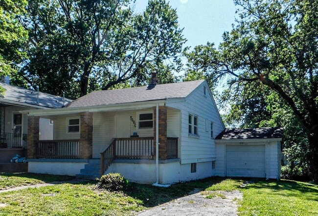 Photo - 5460 Hamilton Ave
