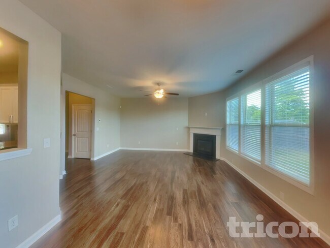 Photo - 3380 Baylor Cir