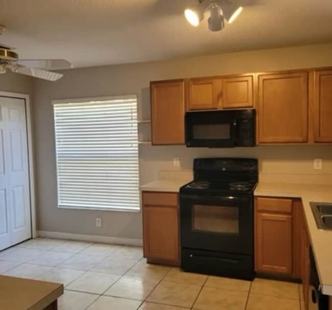 Photo - 3313 Pekin St