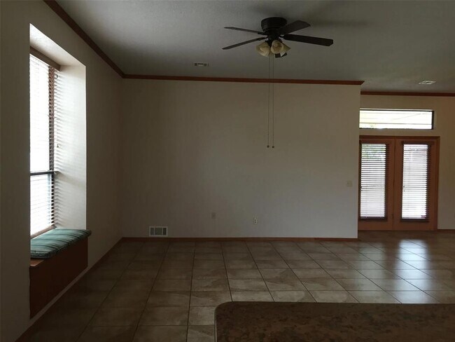 Photo - 4101 Drawbridge Ln