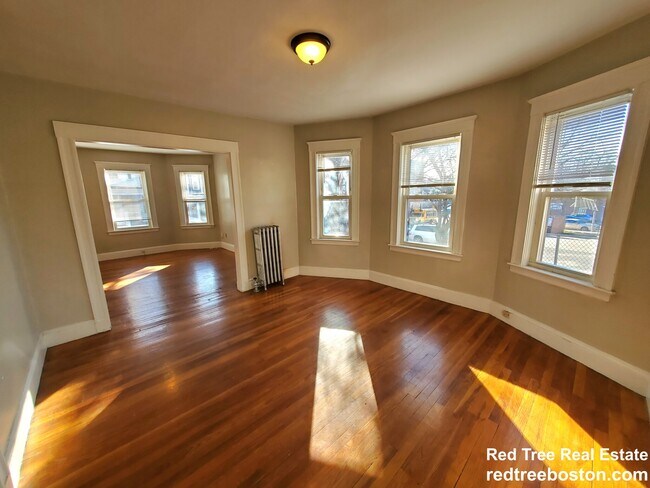 Photo - 8 Woodside Ave Unit 1