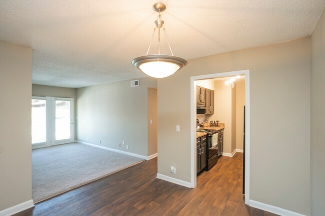 Photo - The Village at Crestview Apartments