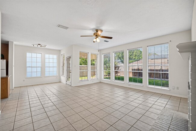 Photo - 2411 Charter Oaks Ct