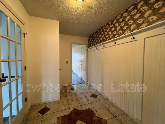 Photo - 7121 Dayspring Dr