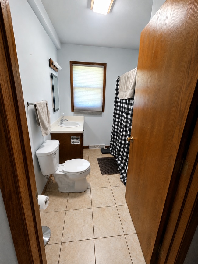 Photo - Charming 2-Bedroom Home in a Quiet Residential Neighborhood