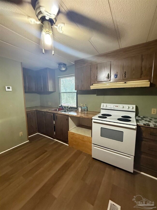 Photo - 2866 Pine Forest Rd