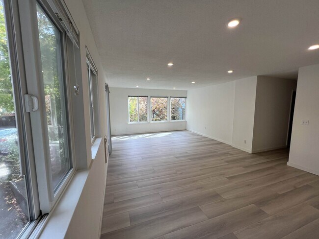 Photo - 1742 Spruce St Unidad leasing