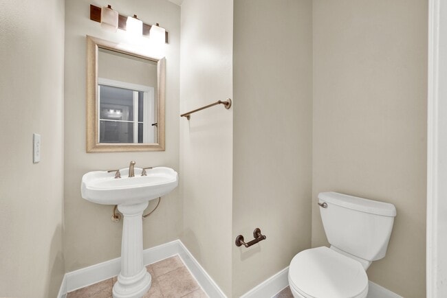 Photo - 300 St Joseph Pkwy Unidad 307