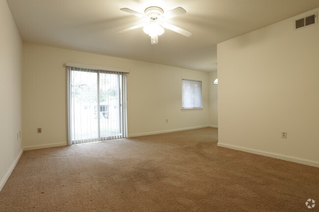 Photo - Chateau Terrace Apartments
