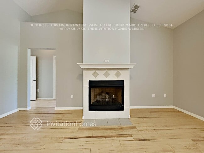 Photo - 2890 Alameda Del Norte