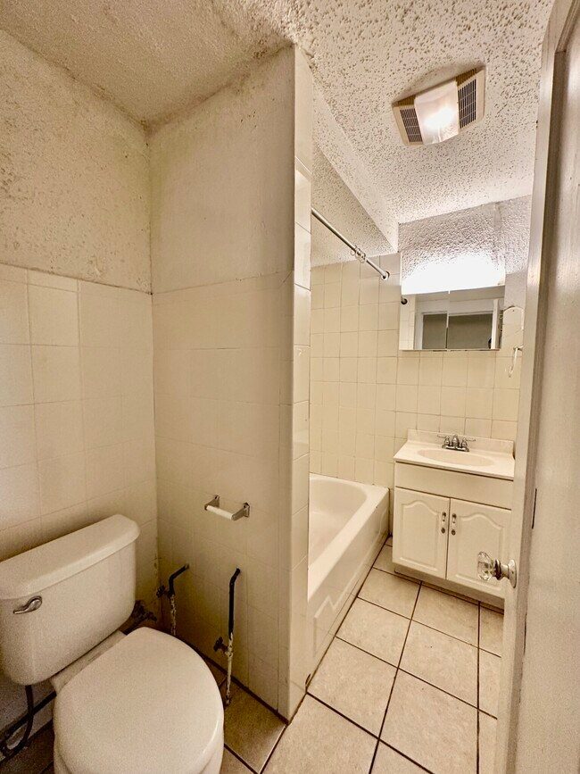 Photo - 74 Egmont St Unidad 2