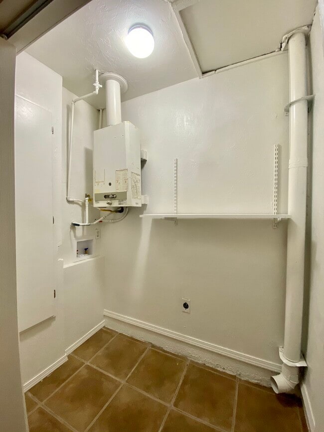 Photo - 5412 S Independence Ave