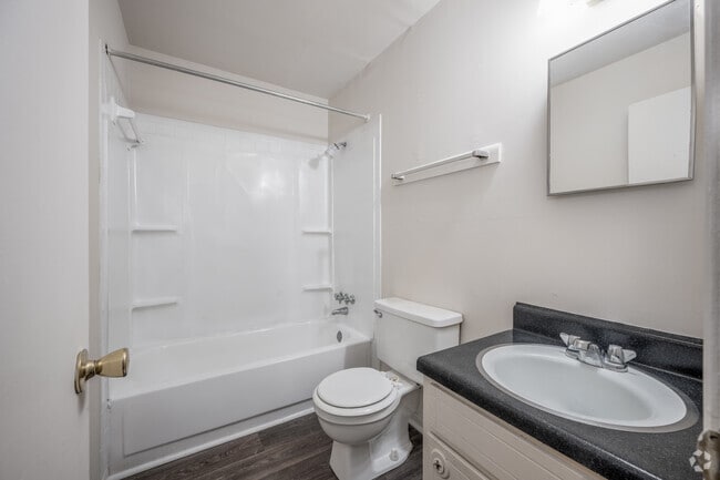 Building Photo - Woodside Apartments