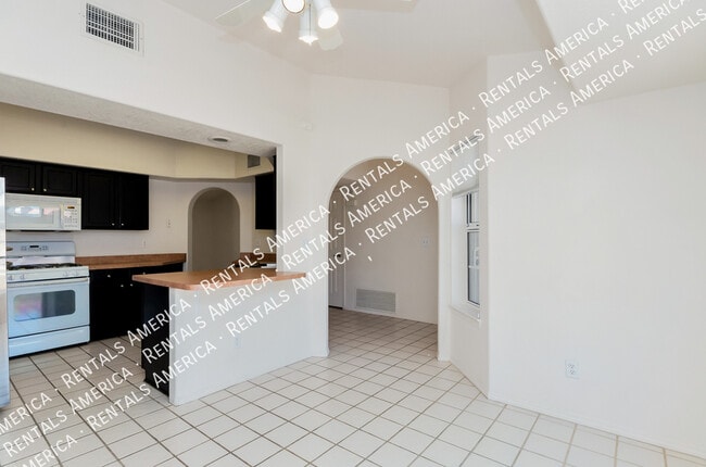 Photo - 200 S Bonanza Ave