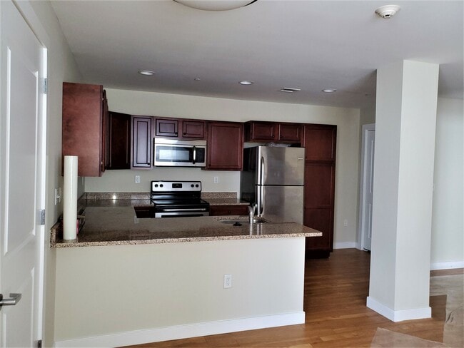 Building Photo - 30 Pond St Unit 201 Rental