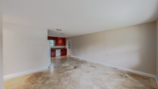 330 Stahlman Ave