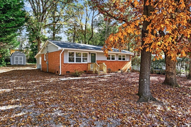 Building Photo - 517 Cooper Rd