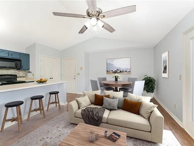 Photo - 3701 Cotswold Ter Unit 7K