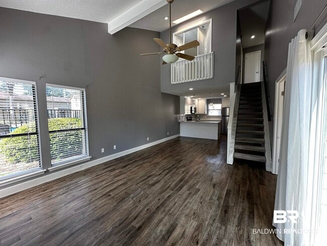 Photo - 200 Parma Dr