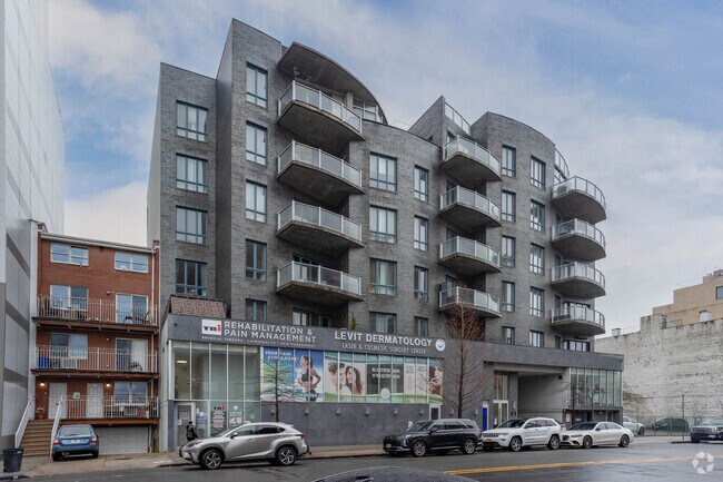 Photo - 37 W End Ave