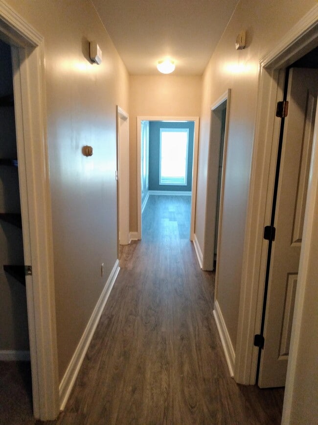 Photo - 824 Howell Trce