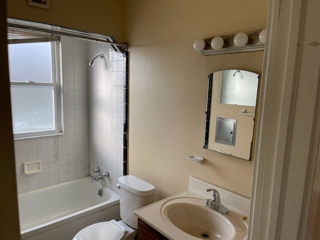 Photo - 7551 Chalmers Ave