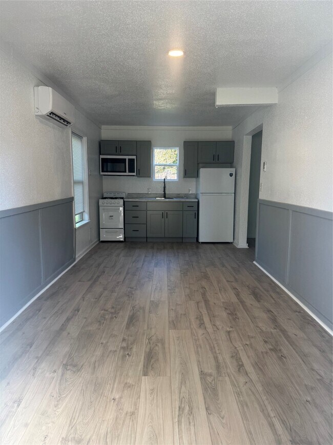 Photo - 1747 5th St Townhome