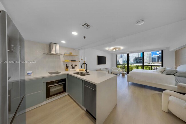 Photo - 540 Brickell Key Dr Unit 809