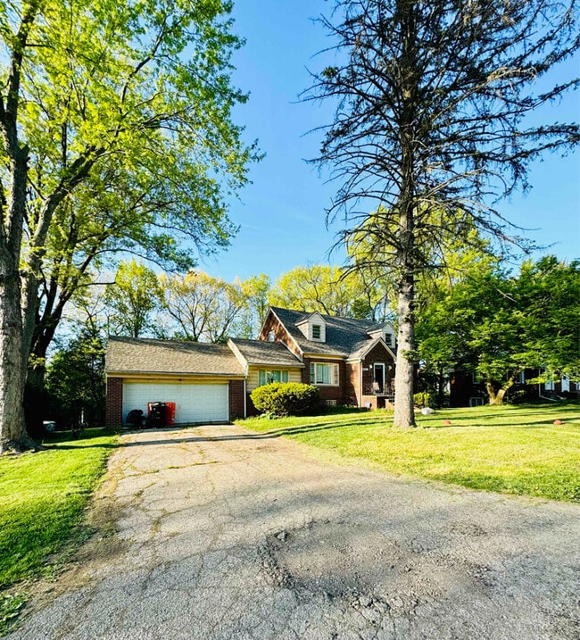 Photo - 1641 13th St SW