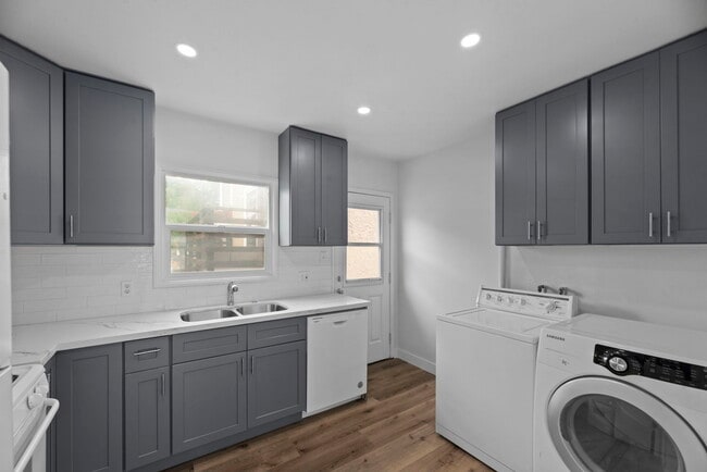 Photo - 1304 Corona St
