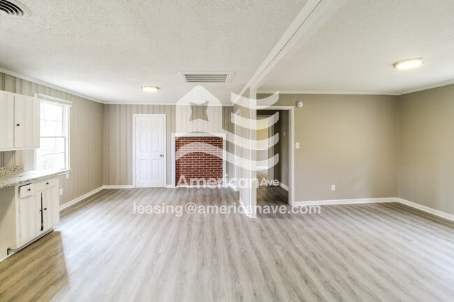 Photo - 3452 Doster Way