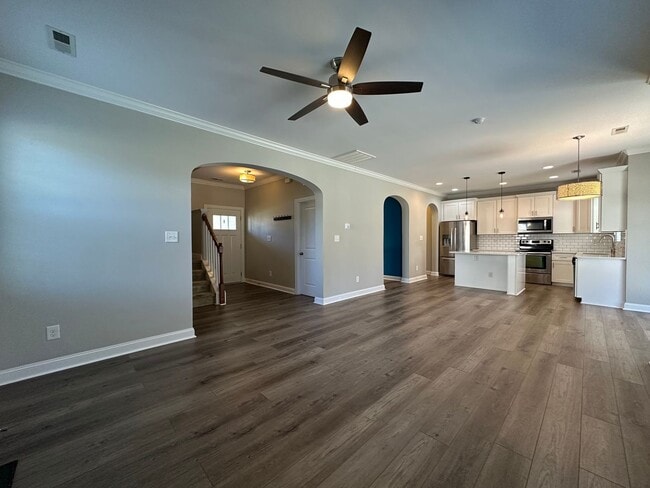 Photo - 306 Merrick Way