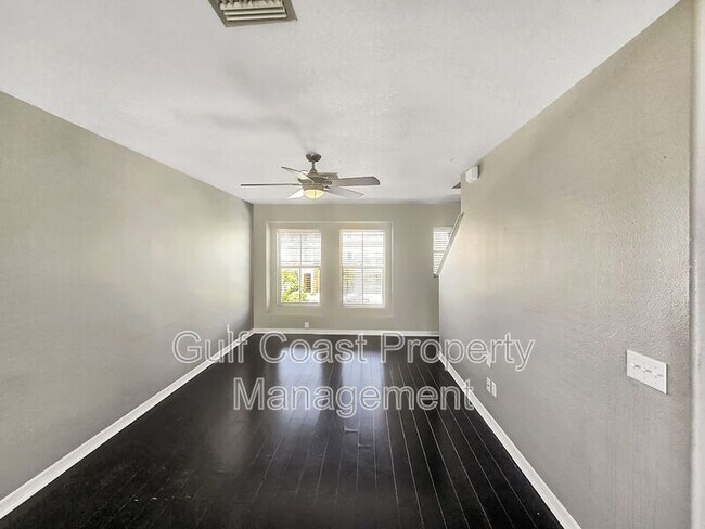 Photo - 8716 Spruce Hills Ct