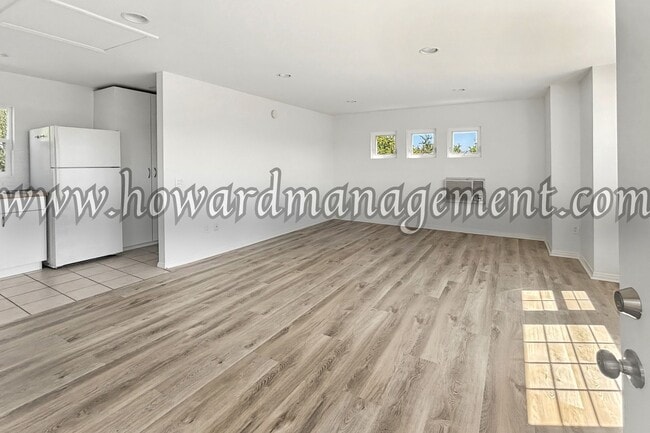 Photo - 1658 Centinela Ave Unidad 12425