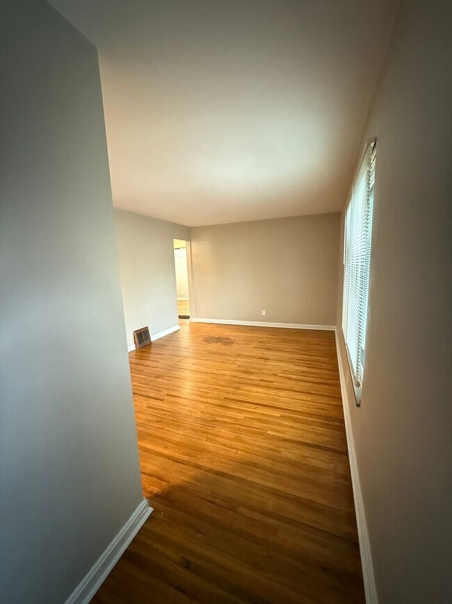 Photo - Private Charming Home!