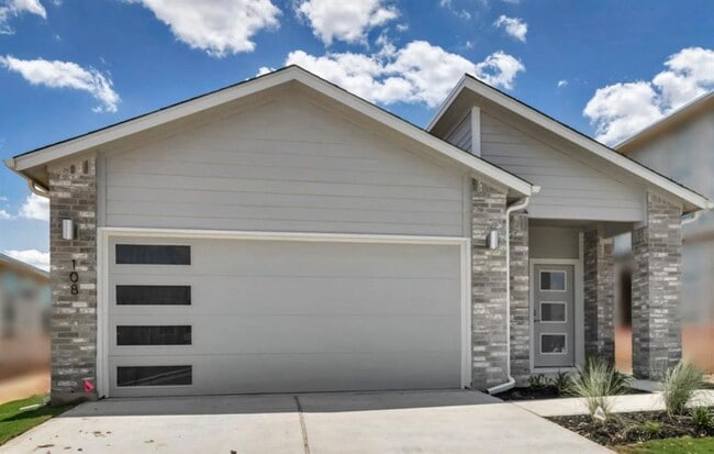 Building Photo - 108 Windsor Blvd