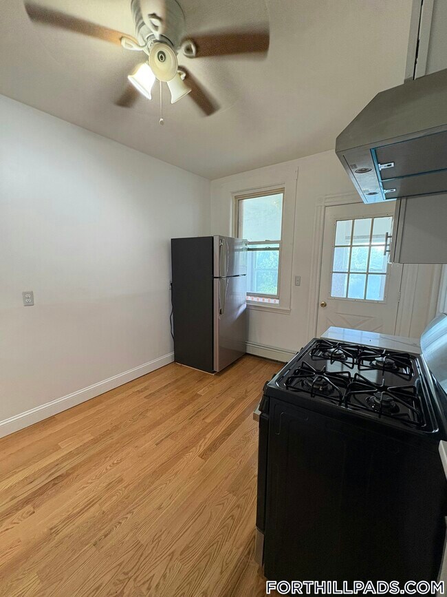 Photo - 200 Highland St Unidad 3