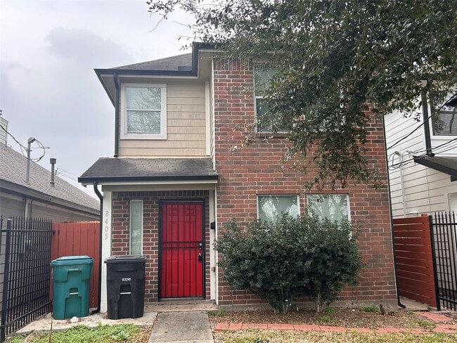 Building Photo - 8405 Comal St Rental