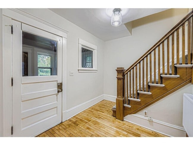 Photo - 2939 Russell Ave N