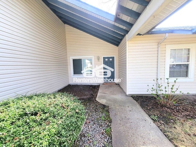 Photo - 1412 Bayberry Ct S