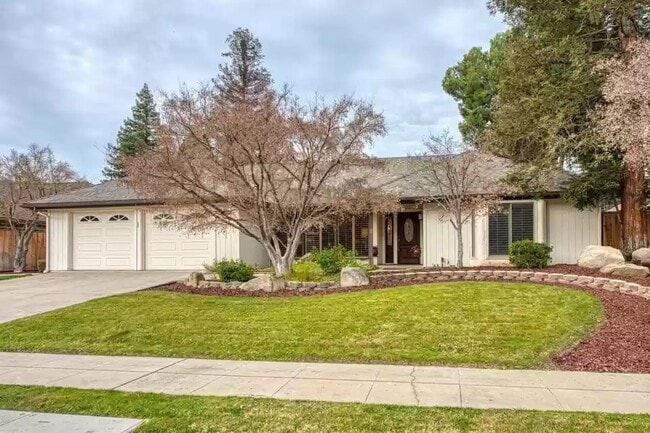 Photo - 836 E Serena Ave