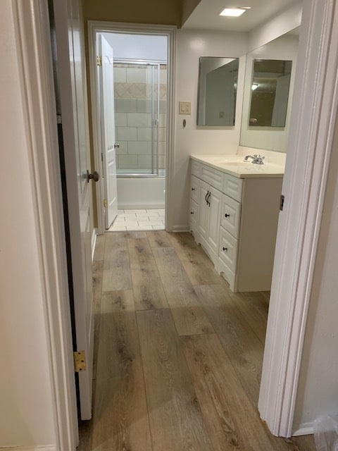 Vanity Area separate from bath - 400 N Acacia Ave Unit C-18