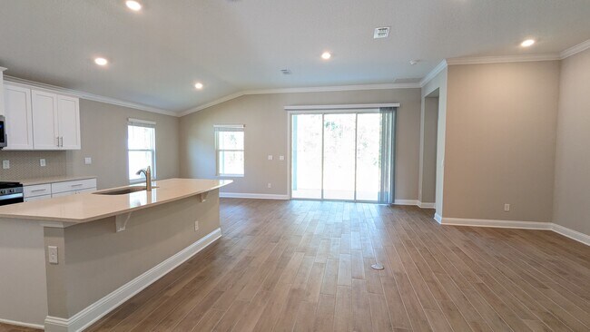 Photo - 116 Zancara St