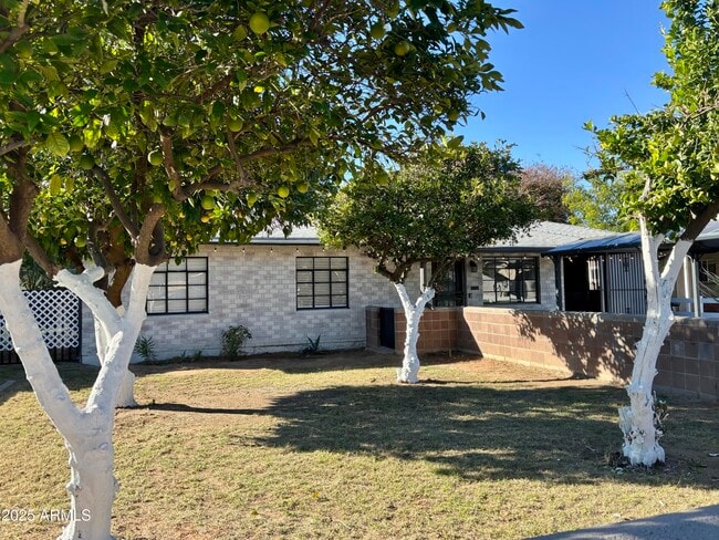 Photo - 2816 N 33rd Pl